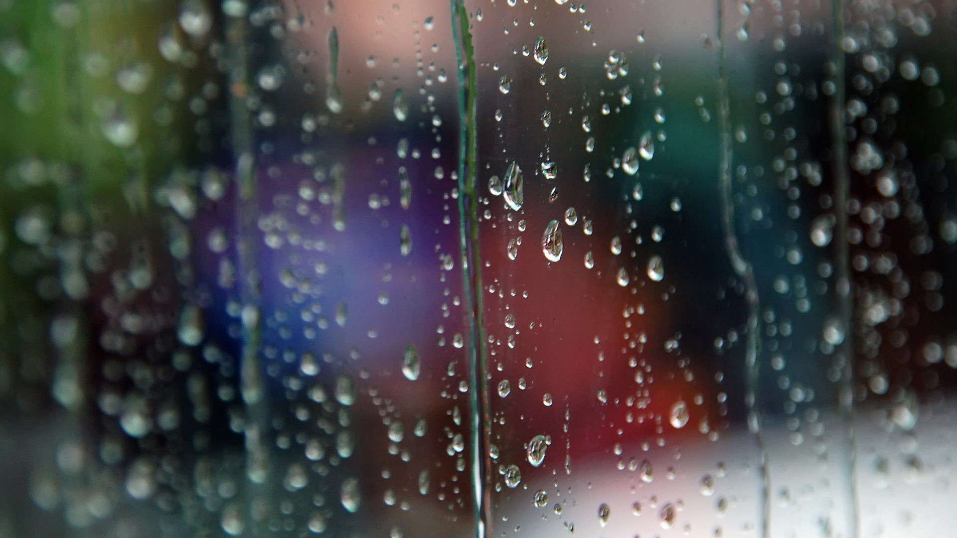 Дождь в окне