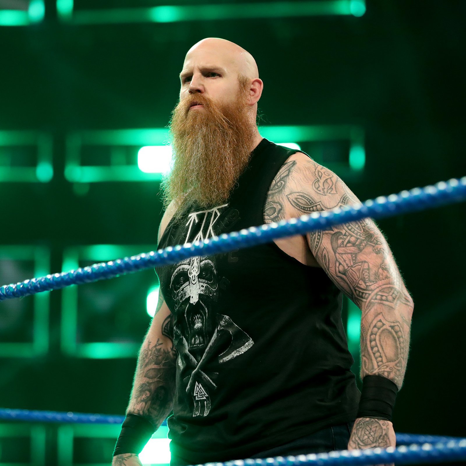 Роуэн бетьеман. Рован Рестлер. Erick Rowan WWE. Erick Rowan 2014.