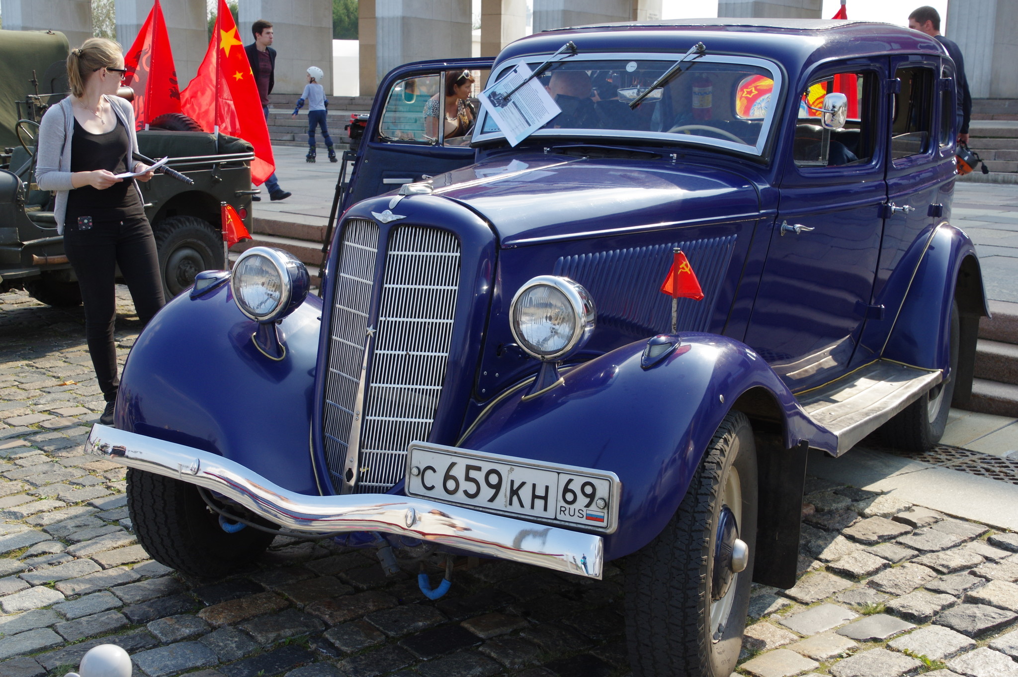 Первая машина газ. ГАЗ м1. ГАЗ м1 эмка. ГАЗ-М-1 автомобиль. ГАЗ м1 эмка 1930.