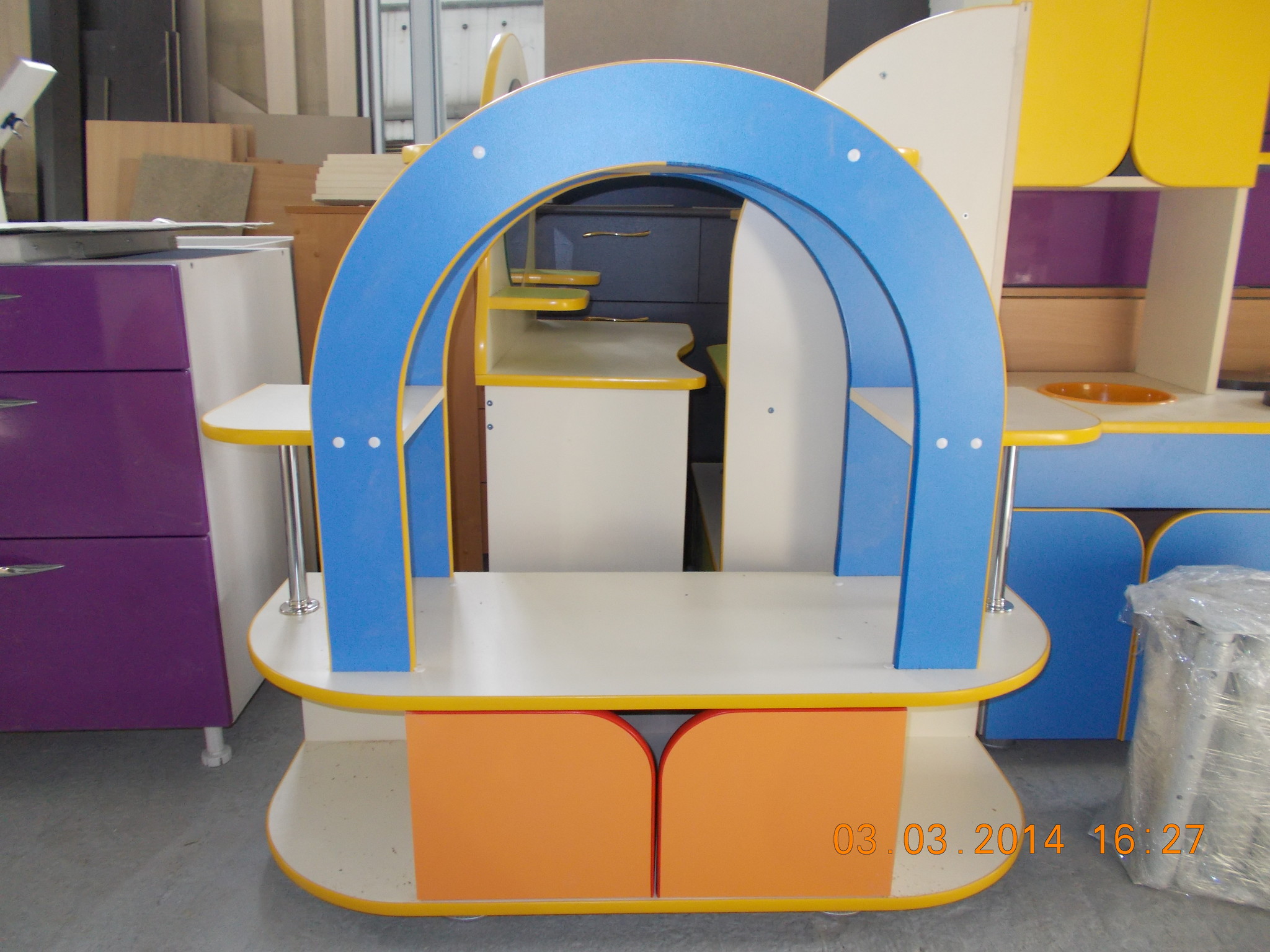 Регулируемая мебель для детского сада